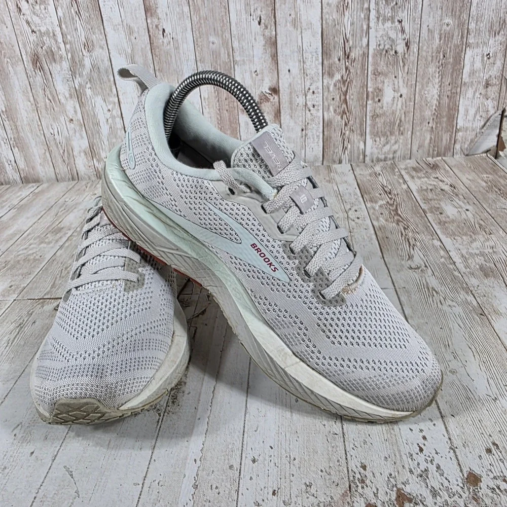 Brooks Revel 6 Womens 8.5 Running Shoes Gray Light Green 1203861B459